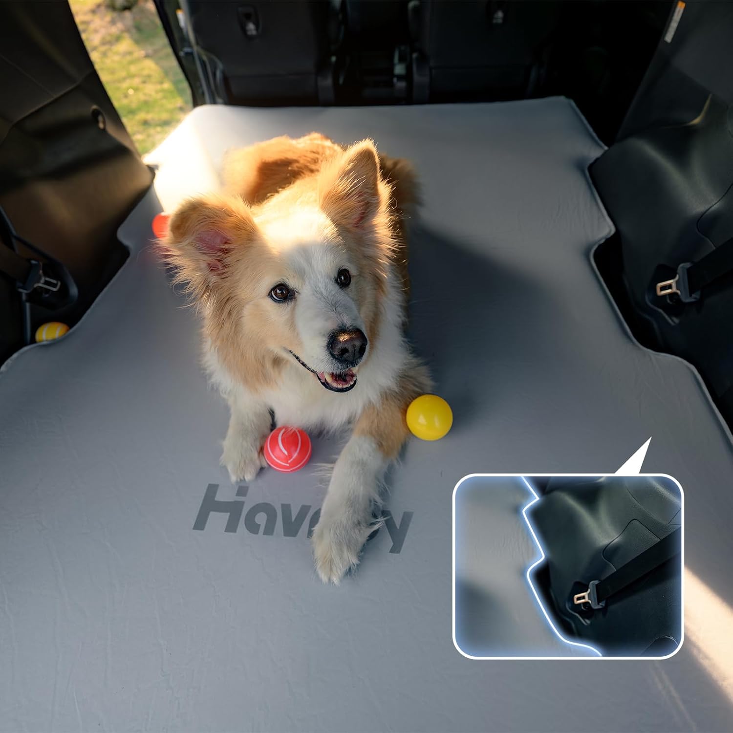 [Color] full-size inflatable car mattress with built-in pump, fitted for Toyota Sienna backseat — view 2